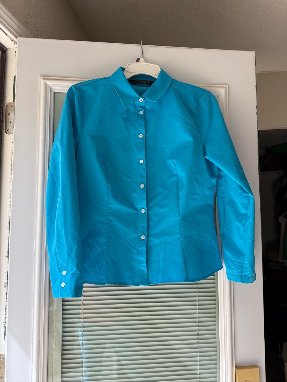 Zara Turquoise Taffeta-Effect Fitted Button-Front Shirt – Medium